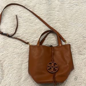 Tory burch brown purse, lightly used